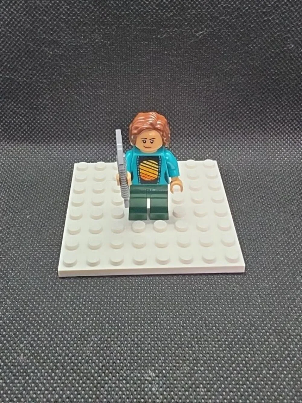 LEGO Minecraft Natalie Minifigure (min209) From Ghast Balloon Village Set